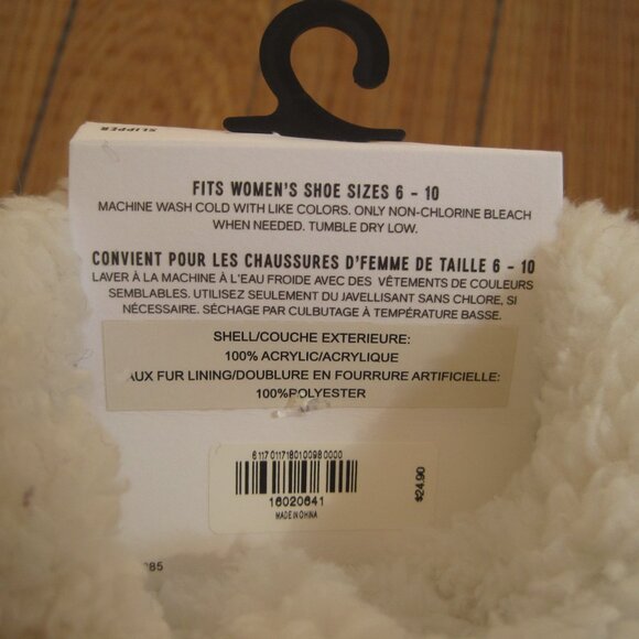 Express Cable Knit Fleece Lined Pom Slipper Socks Size 6-10 NWT - Picture 4 of 4